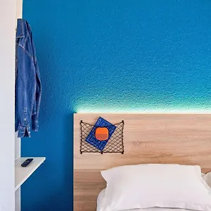 Hotelf1 Toulon Est Rénové France
